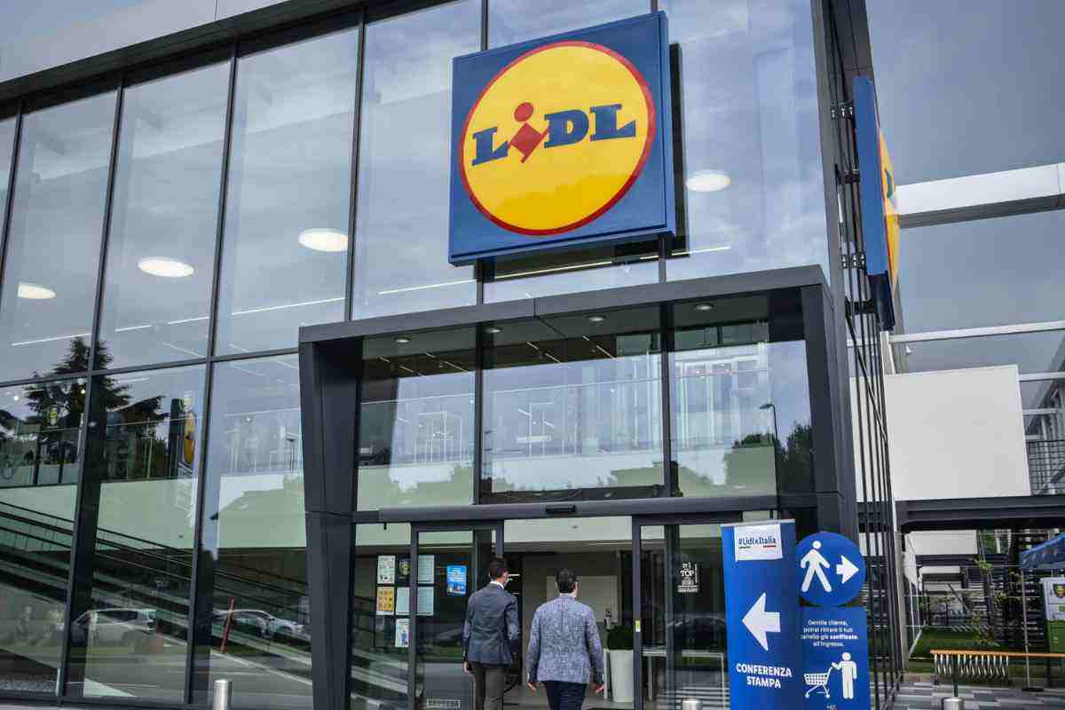 Lidl assume