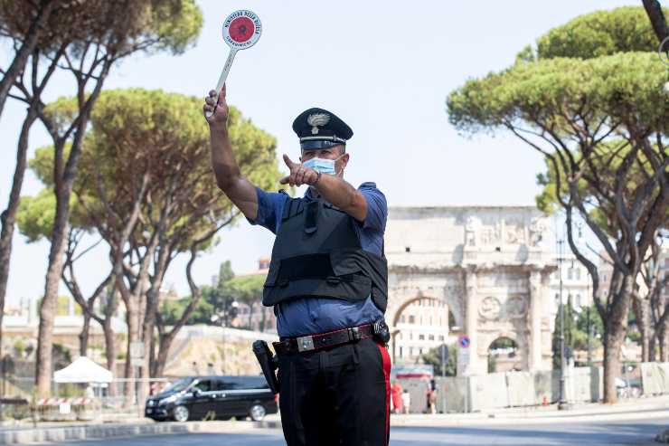 multa in doppia fila cosa sapere